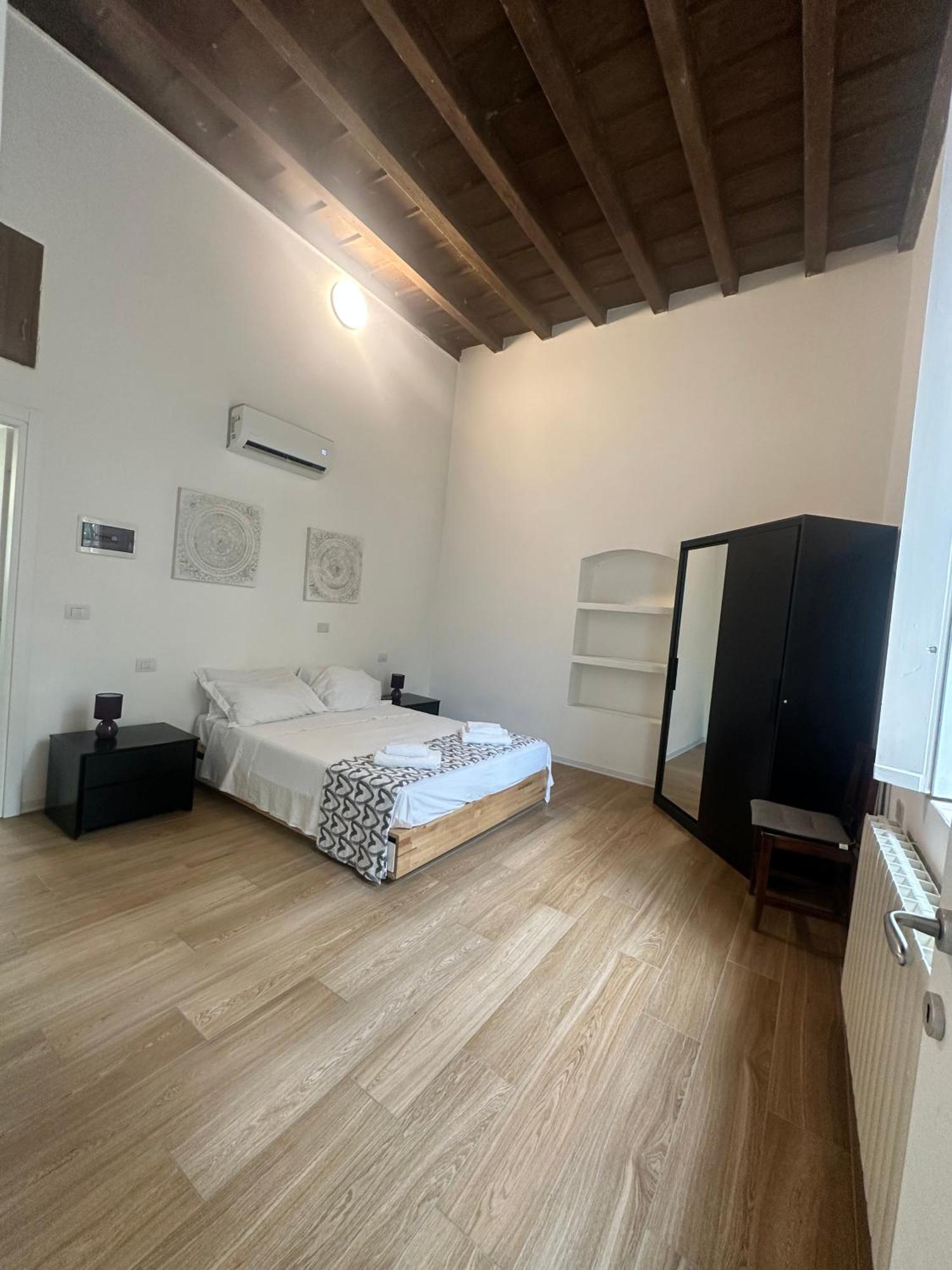 Conte Durini & Bed & Breakfast 2*